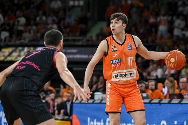 尽管此战中 尽管此战中