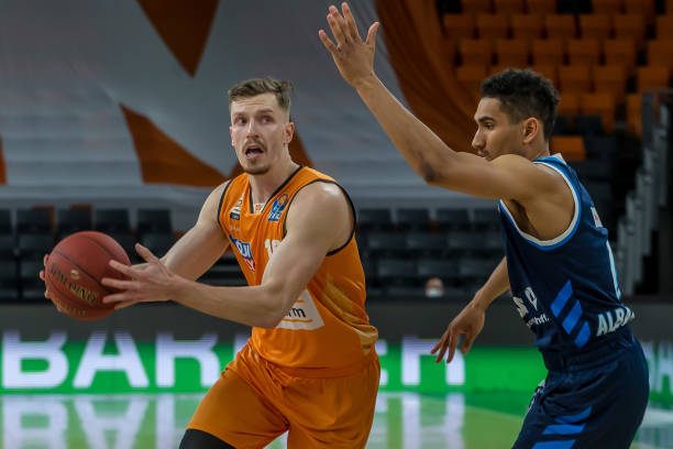 足球明星伊 足球明星伊