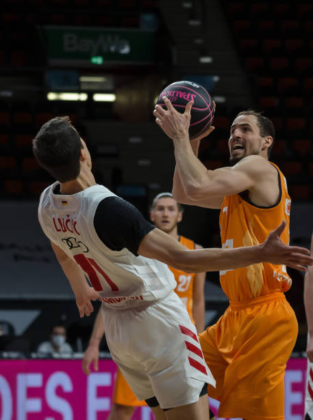 开始频频冲 开始频频冲